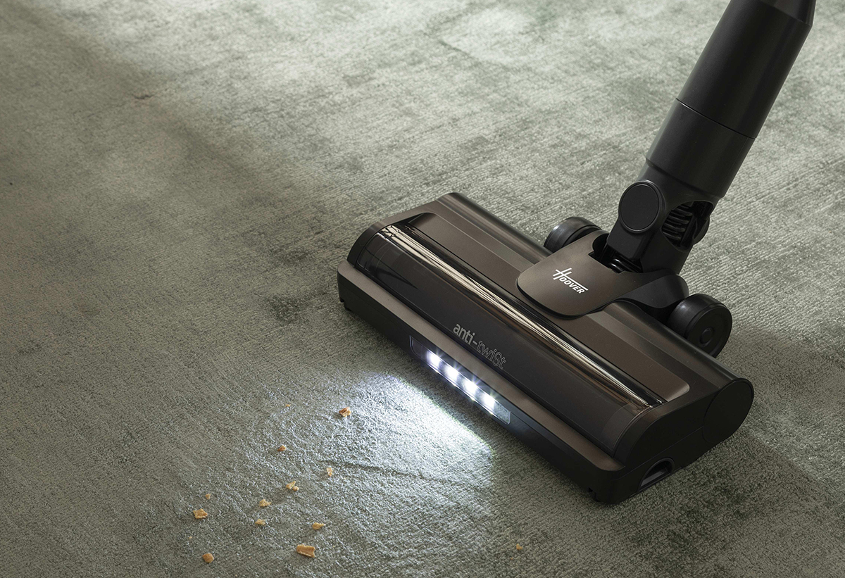 Παρουσιάζονται τα φώτα LED στο ακροφύσιο του δαπέδου.